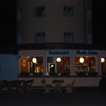 Hotel Restaurant Monte Leone Simplon Buitenkant foto