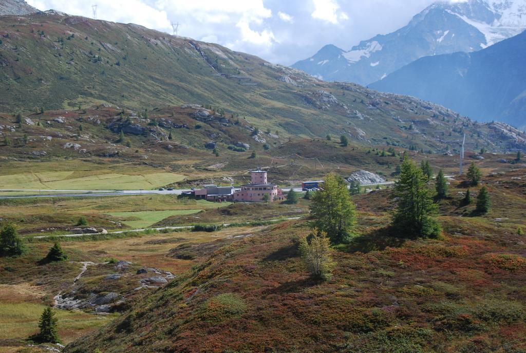 Hotel Restaurant Monte Leone Simplon Buitenkant foto