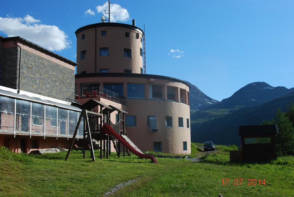 Hotel Restaurant Monte Leone Simplon Buitenkant foto