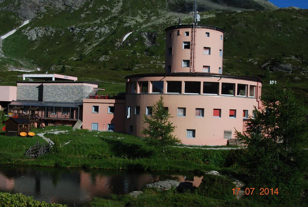 Hotel Restaurant Monte Leone Simplon Buitenkant foto