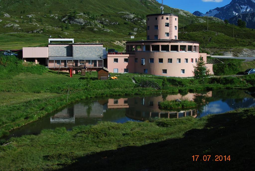 Hotel Restaurant Monte Leone Simplon Buitenkant foto